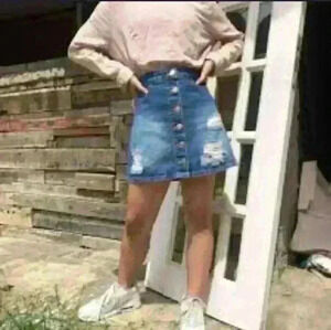 Forever 21 distress mini Jean skirt in excellent condition  S small